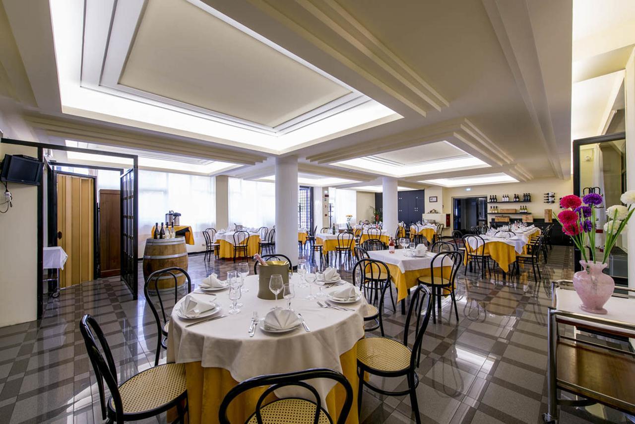 Hotel Del Cavaliere Monteprandone Luaran gambar